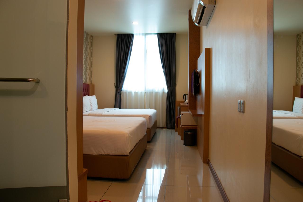 Prince33 Hotel Johor Bahru Exterior foto