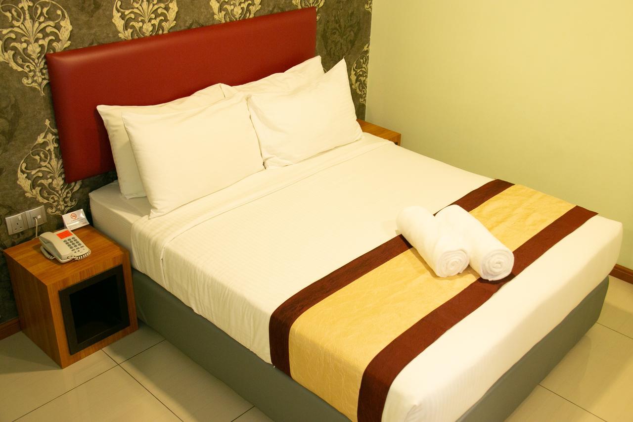 Prince33 Hotel Johor Bahru Exterior foto