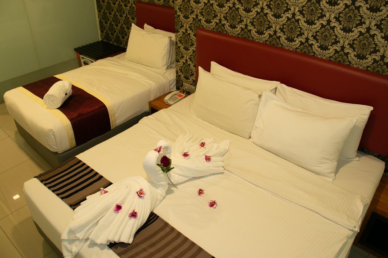 Prince33 Hotel Johor Bahru Exterior foto