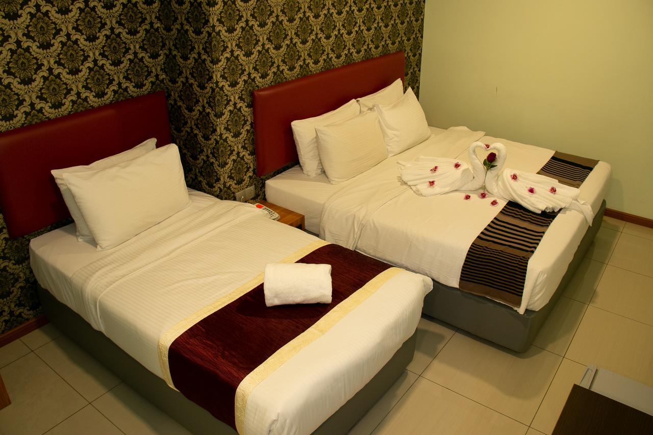 Prince33 Hotel Johor Bahru Exterior foto